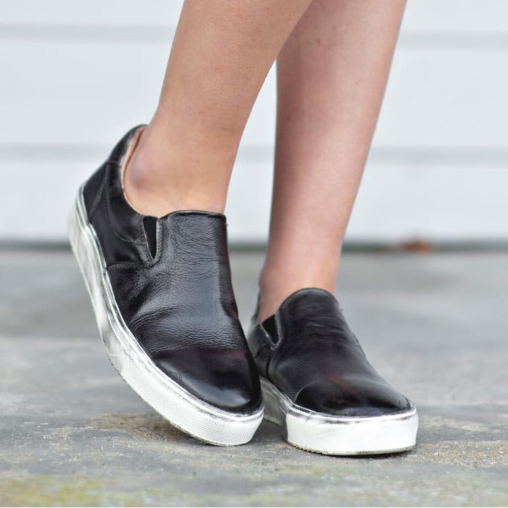 BED | STU | Hermoine Black Rustic Slip-On Shoes Size 10